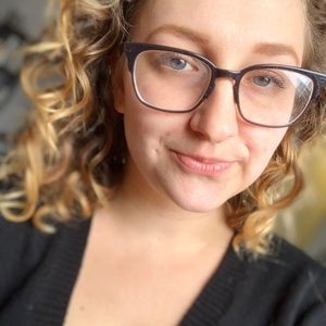 Meet your Posher, Alexandra